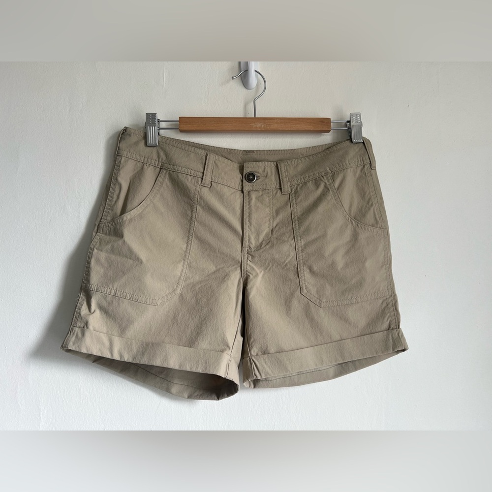 6 The North Face women’s hiking shorts roll up nylon outdoors khaki tan pockets